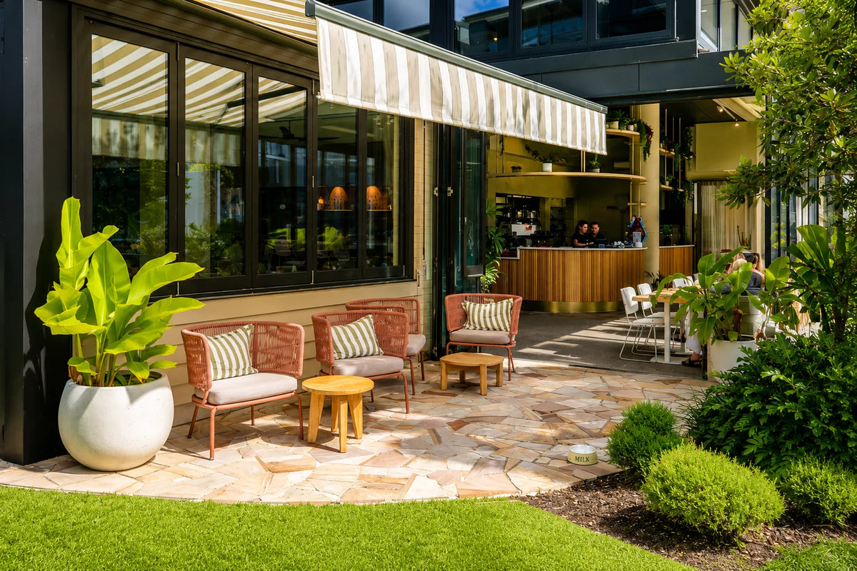Locals’ Night Favourites & Weekly Offers